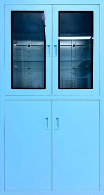 SUS304 Medizinischer Schrank aus Edelstahl mit verstellbarem Trennbrett und branchenüblichen Gap-Standard für Operationsstudio